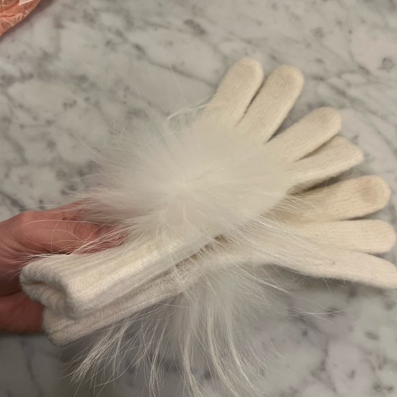 Linda Richards genuine fur winter gloves - Picture 4 of 6
